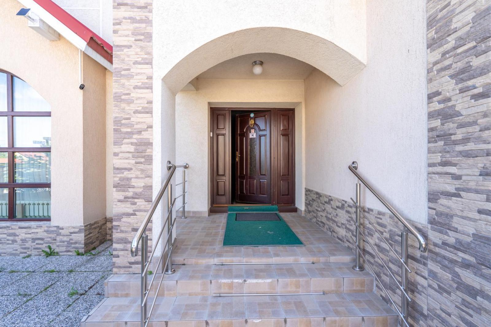 Farawayhomes Aparthotel Near Vienna Airport - Anytime Self Check-In Bruck an der Leitha Zewnętrze zdjęcie
